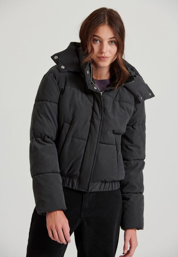 Puffer jacket with detachable hood - Image 3