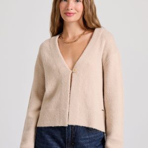 Wool blend knitted cardigan with decorative button