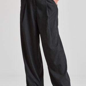 Wide leg fit pants with single waist pleat