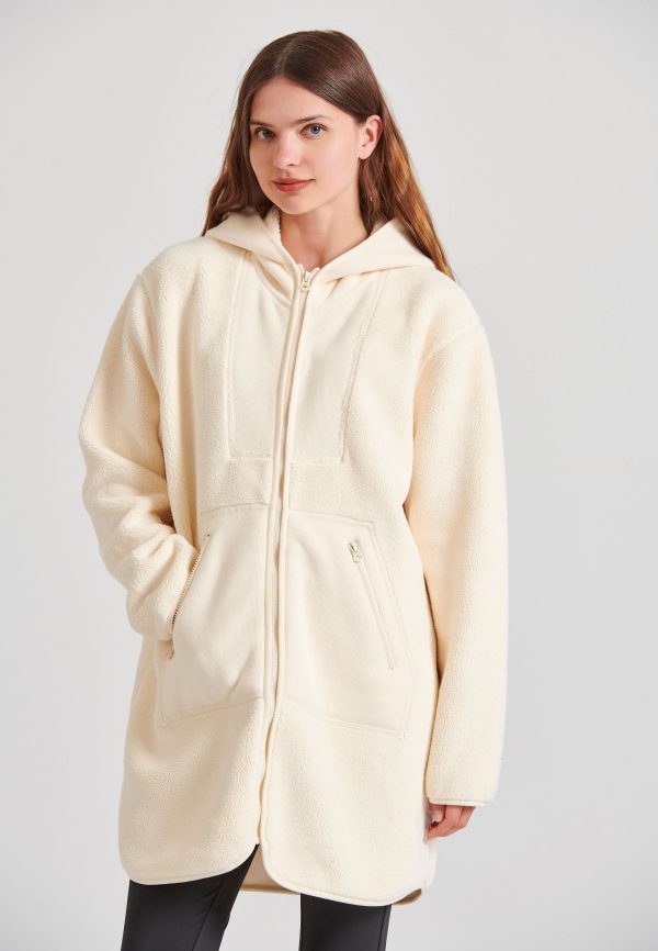Oversized women's eco fur coat