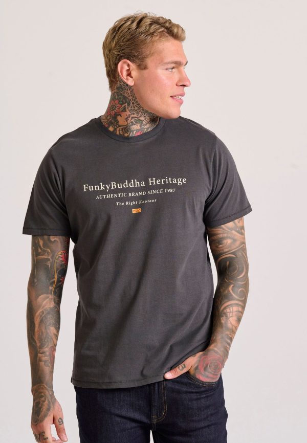 Men's chest printed t-shirt - Image 2