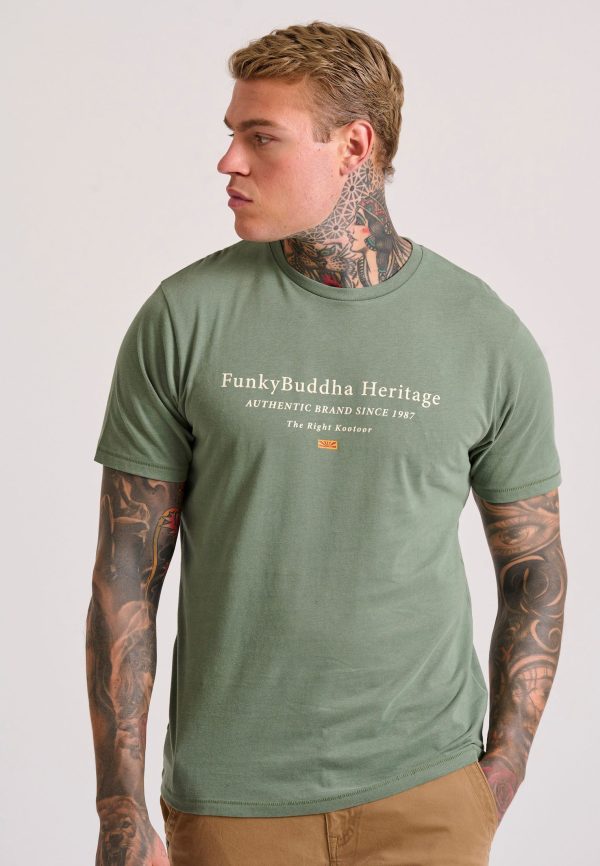Men's chest printed t-shirt