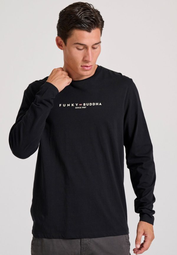 Longsleeve t-shirt with chest print