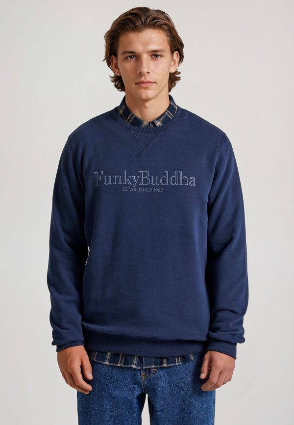 Mens' crew neck sweatshirt with branded chest print - Image 4