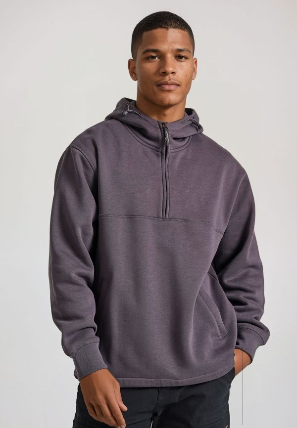 Relaxed half-zip sweatshirt with print on the back