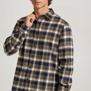 Flannel plaid shirt
