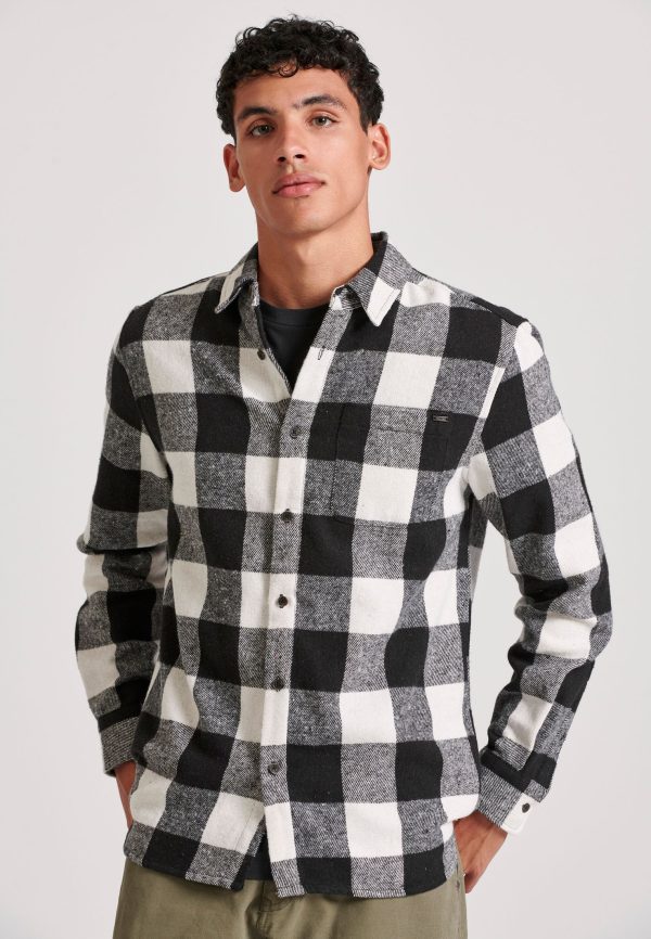 Flannel plaid shirt with chest pocket - Image 2