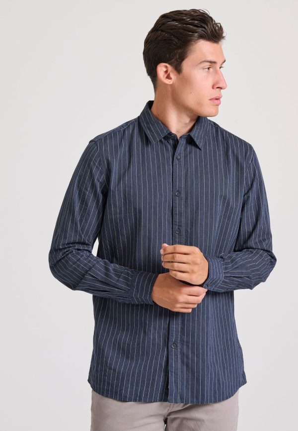 Relaxed fit striped shirt