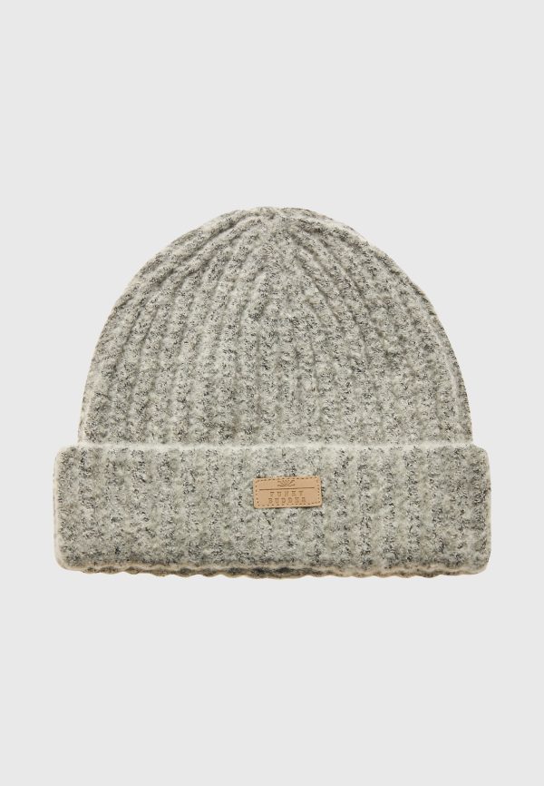 Cable knitted men's beanie - Image 5