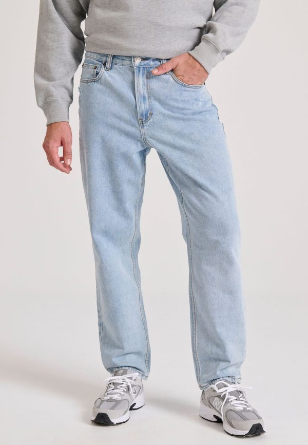 Loose fit jeans with destroyed effects - Image 2