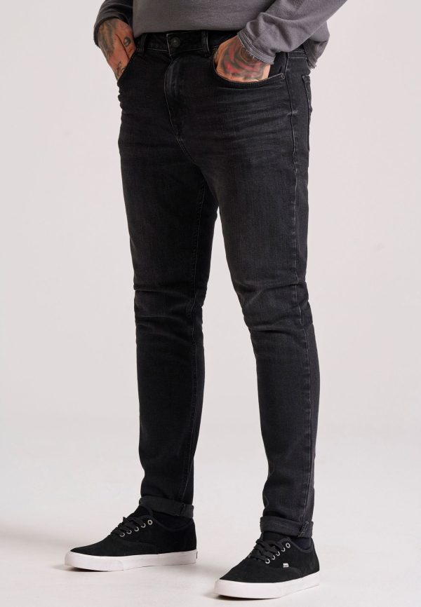 Tapered fit jenas with washed effects - LTB x Funky Buddha