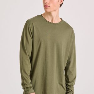 Relaxed fit t-shirt with raw edges