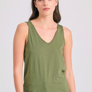 Women's tank top with raw cuts hem