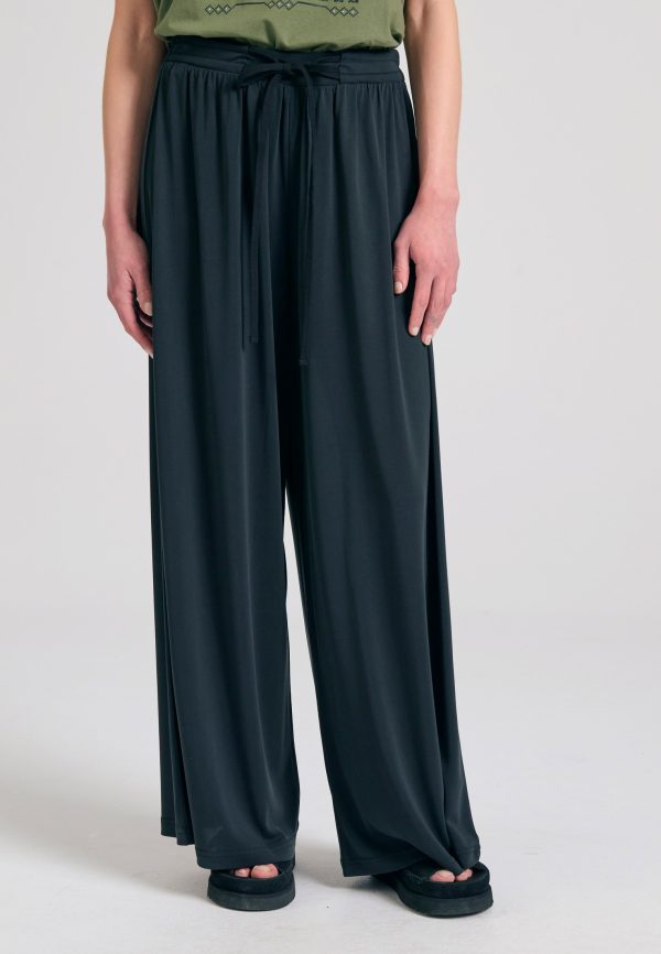Wide leg trousers with drawstring tie