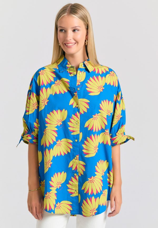 Women's oversized shirt with exotic print - Image 2
