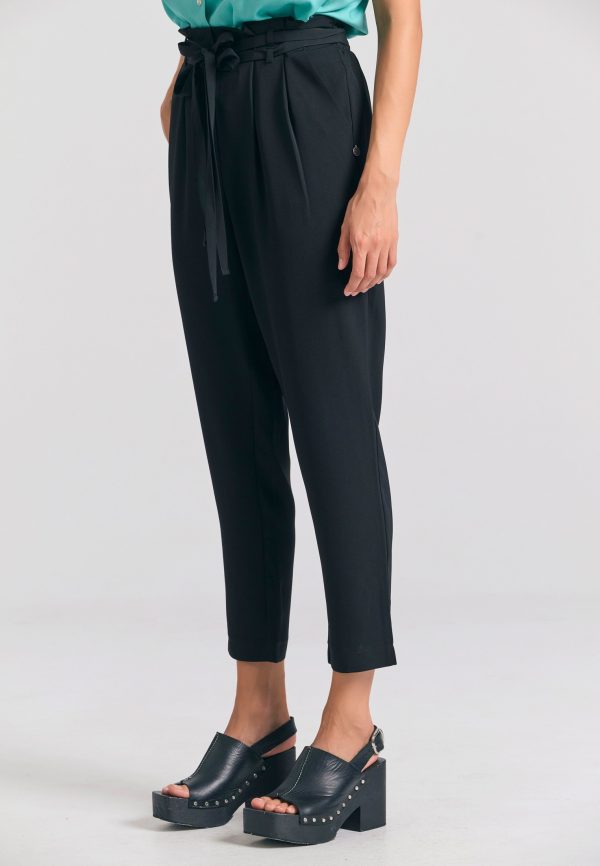 Casual pants with pleats and waist belt - Image 3