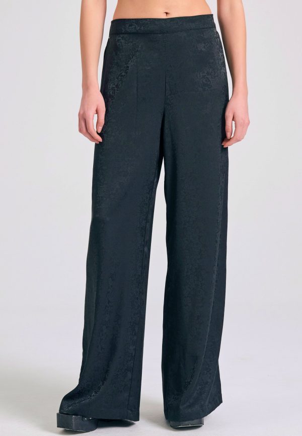 Wide leg pants in jacquard weave