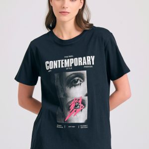 Loose fit t-shirt wirh illusion photographic print