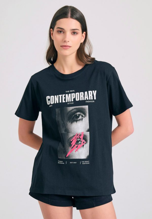 Loose fit t-shirt wirh illusion photographic print