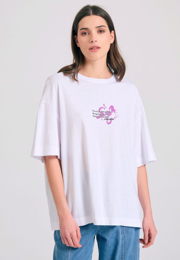 Women's loose fit t-shirt with abstract text artwork print - Image 2