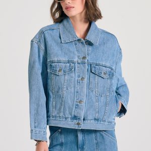Women's oversized denim jacket