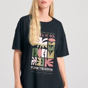 Women's t-shirt with abstract graphic print