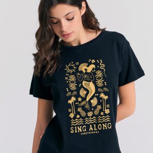 Women's t-shirt with exotic print