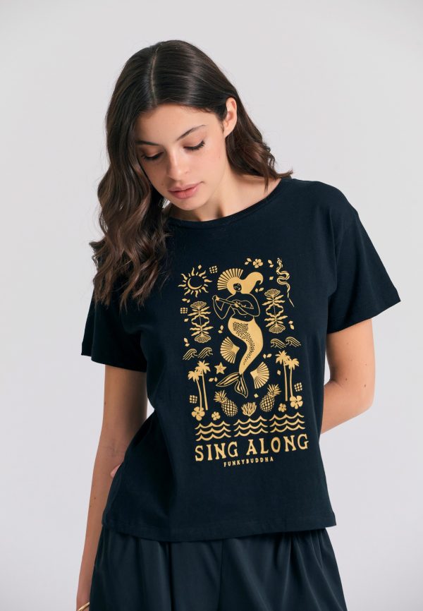 Women's t-shirt with exotic print