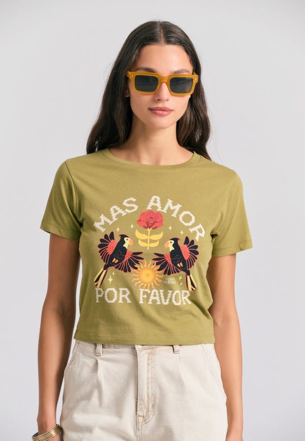 Garment dyed t-shirt with exotic print