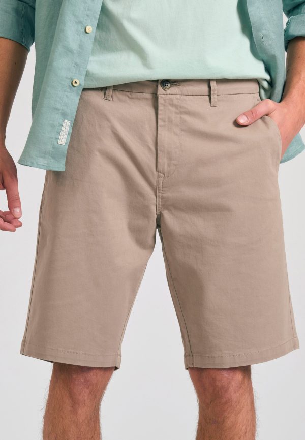 Men's chino shorts - The essentials - Image 2