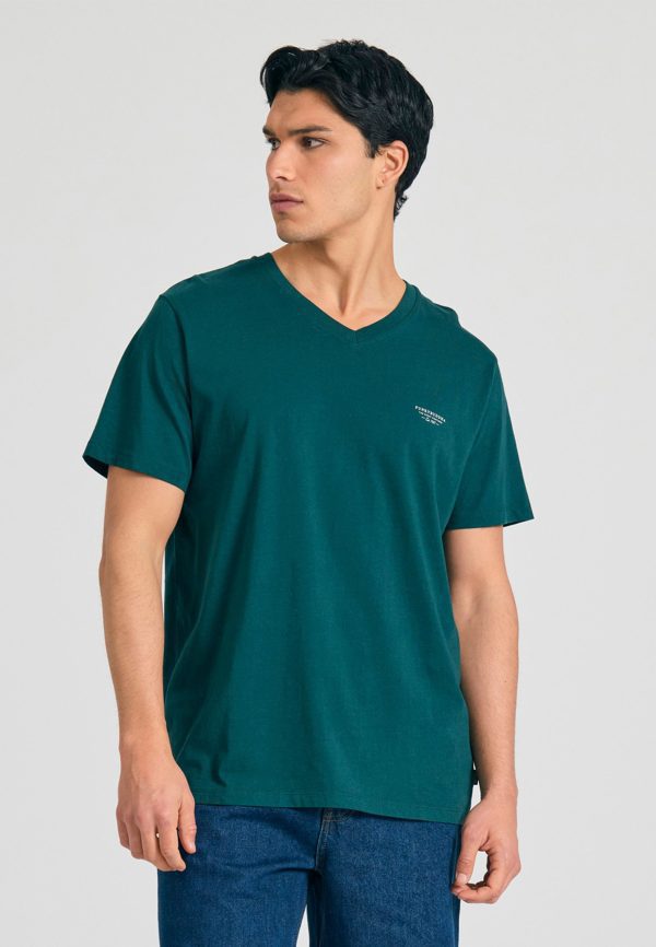 V-neck t-shirt with chest logo