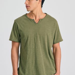 T-shirt with henley neck and raw cuts - The essentials