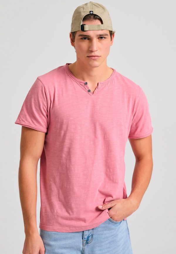 T-shirt with henley neck and raw cuts - The essentials - Image 14