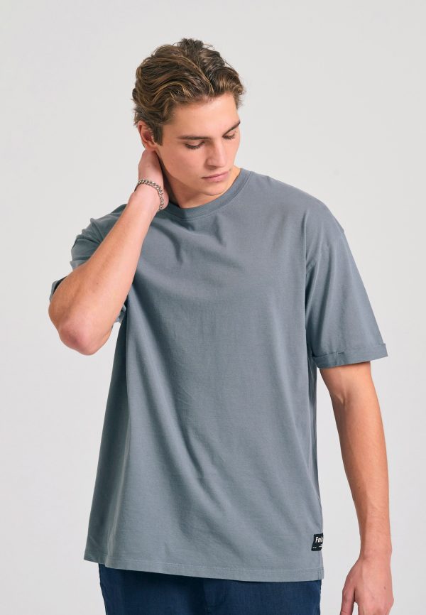 Oversized t-shirt with folded sleeve - Image 3