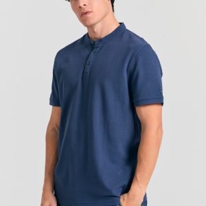 Mao neck polo shirt with embroidery on the sleeve