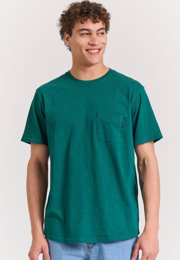 Men's t-shirt with chest pocket