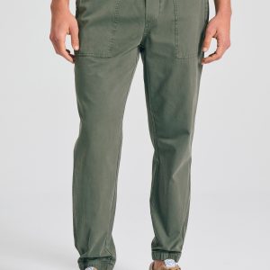 Garment dyed chino pants with cuffed hem