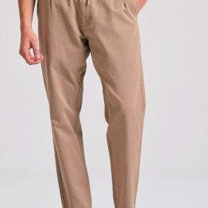 Comfort fit garment dyed chino pants