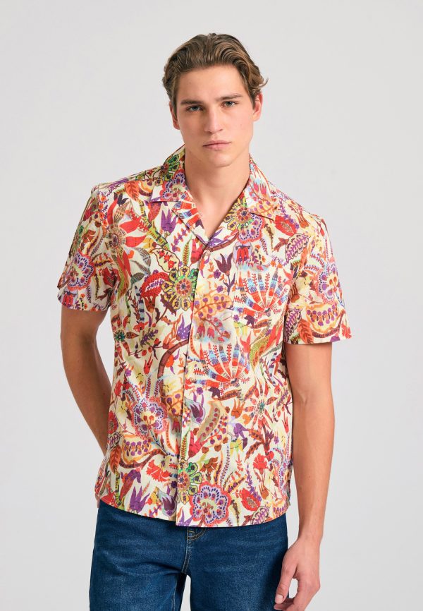 Relaxed fit shirt with tropical print