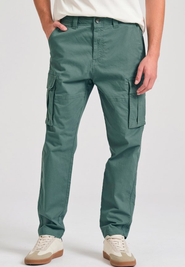 Men's tapered fit cargo pants in jacquard pattern - Image 2