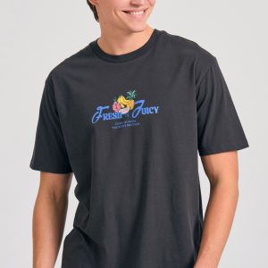 Relaxed fit t-shirt with print on the back