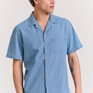 Men's relaxed fit denim shirt
