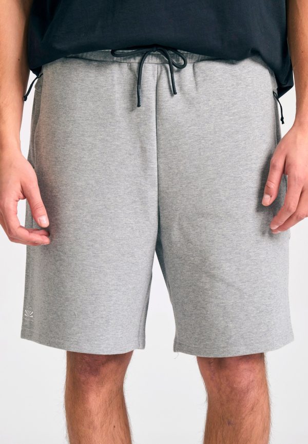 Men's jogger shorts with invisible zipper on the pockets
