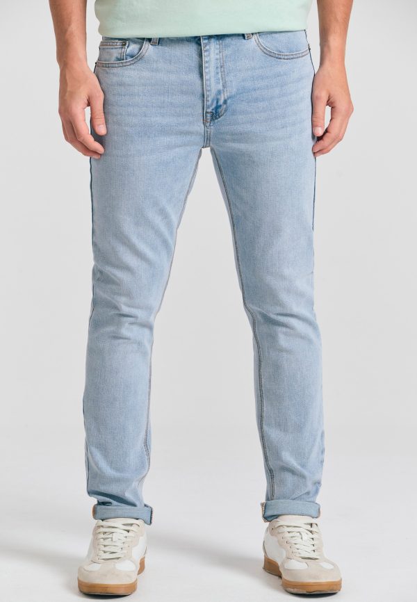 Slim fit jeans with whisker details