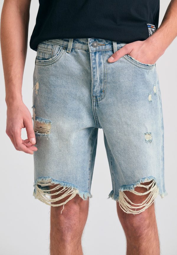 Comfort fit denim shorts with destroyed effects
