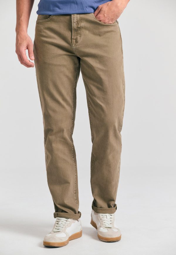 Relaxed tapered fit garment dyed jeans
