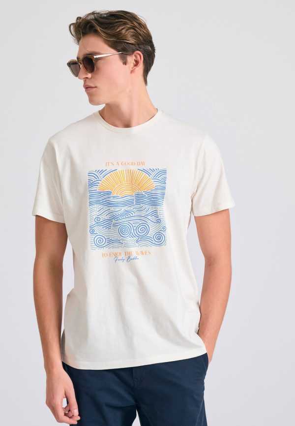 T-shirt with graphic print on the chest