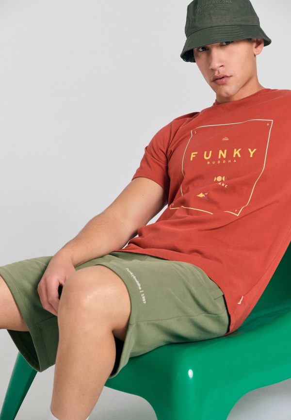 Organic cotton t-shirt with minimal branded print - Image 3