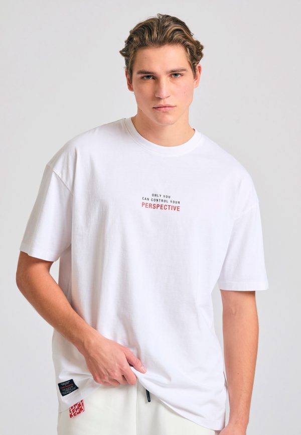 Oversized t-shirt with text artwork print on the back - Image 2
