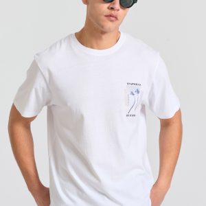 T-shirt with photographic print on the back